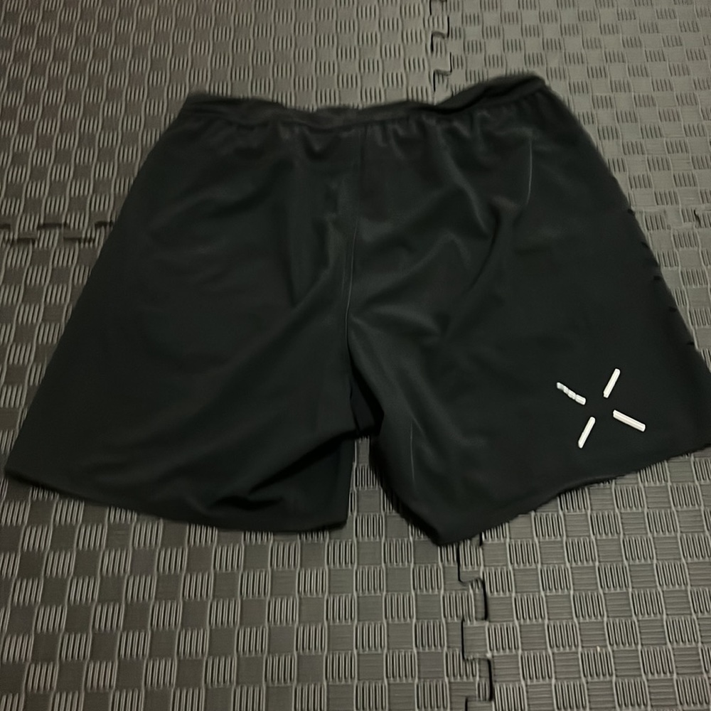 The Interval Short, Ten Thousand, size M